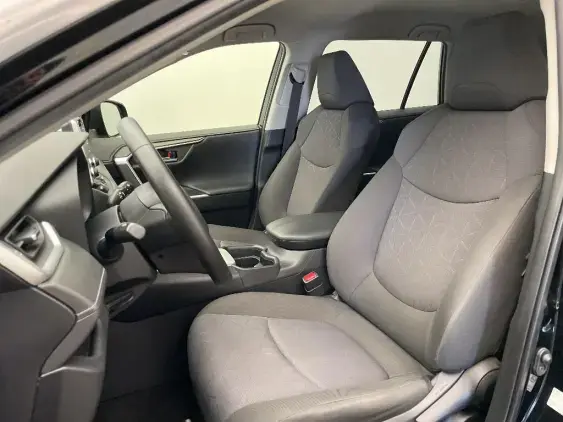 TOYOTA RAV4 V - voiture d'occasion - Photo 18