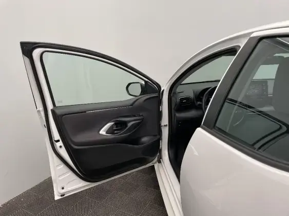TOYOTA YARIS IV - voiture d'occasion - Photo 19