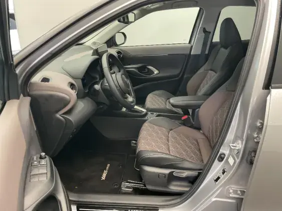 TOYOTA YARIS CROSS I - voiture d'occasion - Photo 18