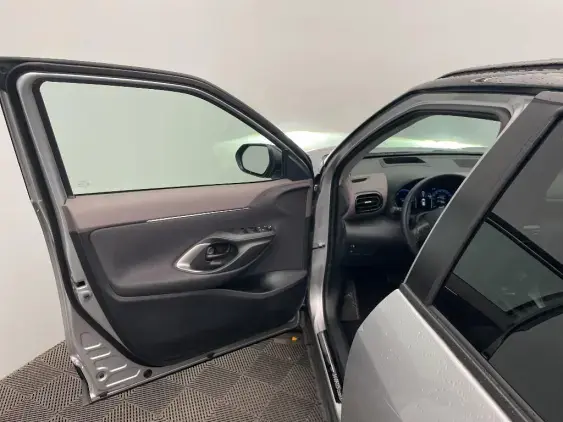 TOYOTA YARIS CROSS I - voiture d'occasion - Photo 19