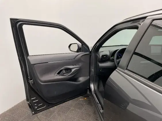 TOYOTA YARIS CROSS I - voiture d'occasion - Photo 19