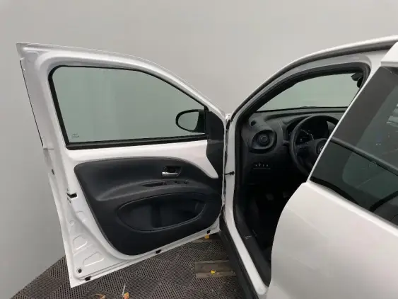 TOYOTA AYGO X - voiture d'occasion - Photo 19