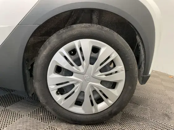 TOYOTA AYGO X - voiture d'occasion - Photo 24