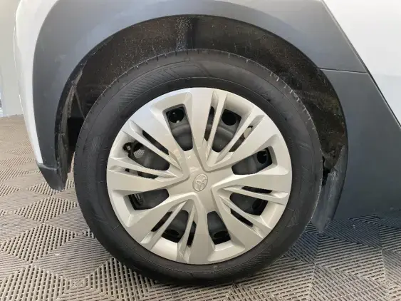TOYOTA AYGO X - voiture d'occasion - Photo 25