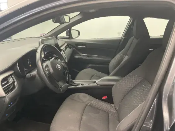 TOYOTA C-HR - voiture d'occasion - Photo 18
