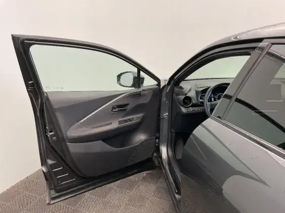 TOYOTA C-HR II - voiture d'occasion - Photo 19