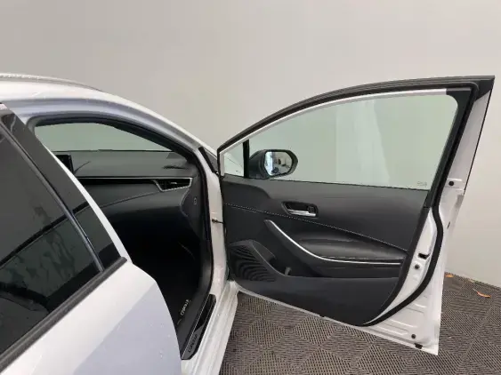 TOYOTA COROLLA TOURING SPT X - voiture d'occasion - Photo 20