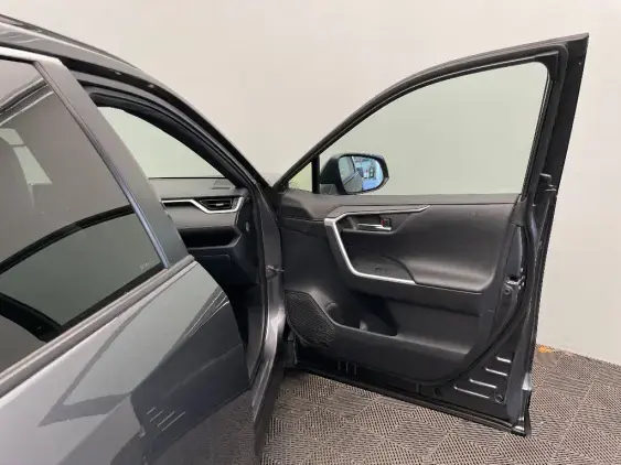 TOYOTA RAV4 V - voiture d'occasion - Photo 20