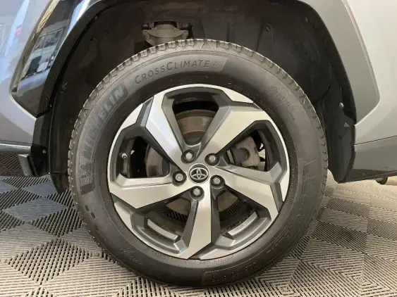 TOYOTA RAV4 V - voiture d'occasion - Photo 23