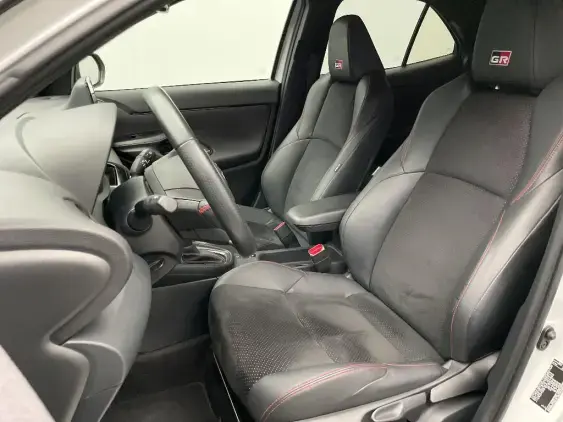 TOYOTA YARIS CROSS I - voiture d'occasion - Photo 18
