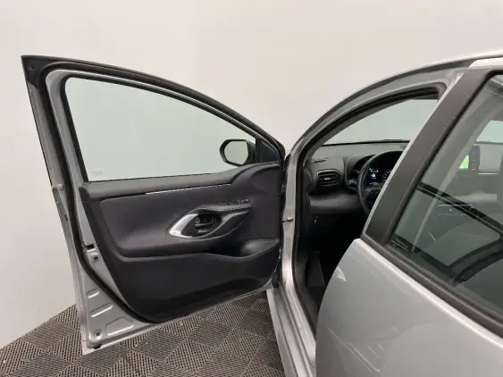 TOYOTA YARIS IV - voiture d'occasion - Photo 19