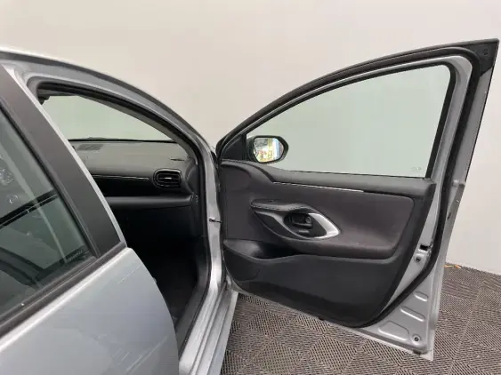TOYOTA YARIS IV - voiture d'occasion - Photo 20