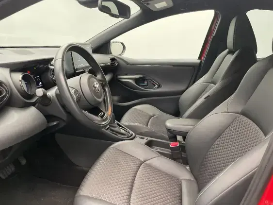 TOYOTA YARIS IV - voiture d'occasion - Photo 18