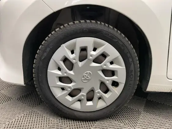 TOYOTA AYGO II - voiture d'occasion - Photo 22