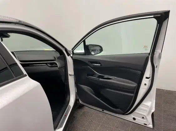 TOYOTA C-HR - voiture d'occasion - Photo 20