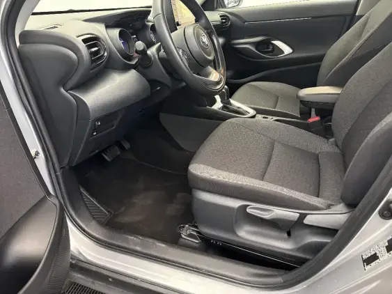 TOYOTA YARIS CROSS I - voiture d'occasion - Photo 18