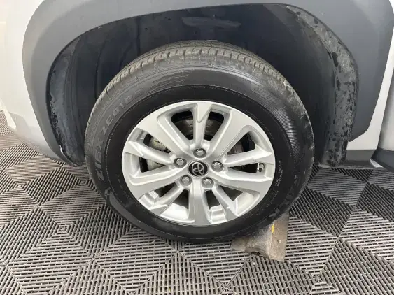 TOYOTA YARIS CROSS I - voiture d'occasion - Photo 23