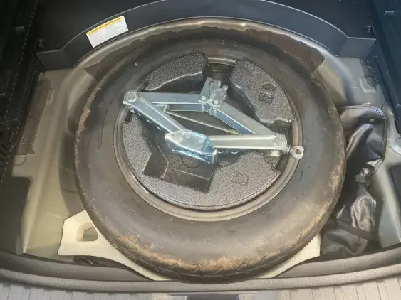 TOYOTA RAV4 V - voiture d'occasion - Photo 17