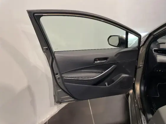 TOYOTA COROLLA TOURING SPT X - voiture d'occasion - Photo 19