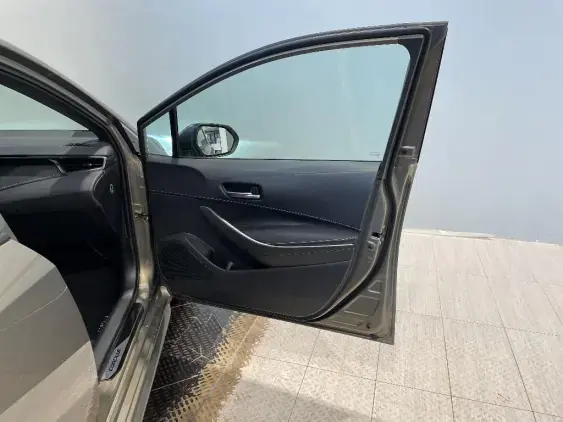 TOYOTA COROLLA TOURING SPT X - voiture d'occasion - Photo 20