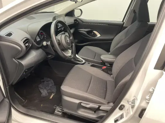 TOYOTA YARIS IV - voiture d'occasion - Photo 18