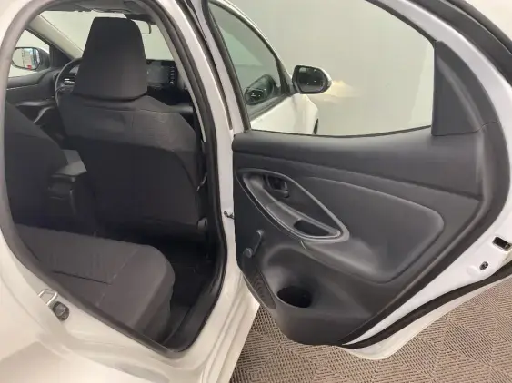 TOYOTA YARIS IV - voiture d'occasion - Photo 20