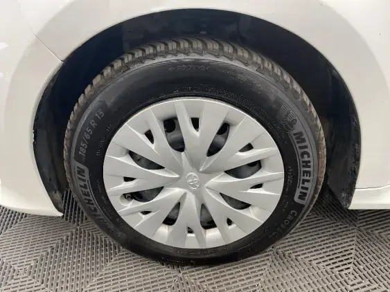 TOYOTA YARIS IV - voiture d'occasion - Photo 23