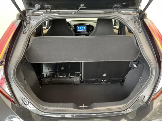 TOYOTA AYGO X - voiture d'occasion - Photo 15