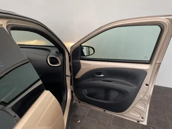 TOYOTA AYGO X - voiture d'occasion - Photo 19