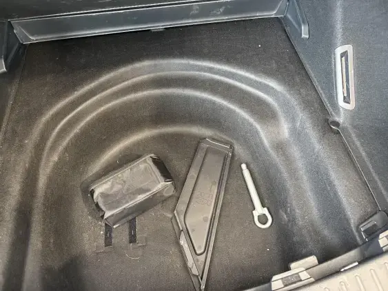 TOYOTA COROLLA TOURING SPT X - voiture d'occasion - Photo 17