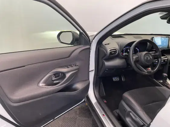 TOYOTA YARIS CROSS I - voiture d'occasion - Photo 19