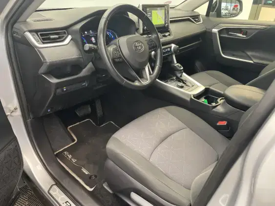 TOYOTA RAV4 V - voiture d'occasion - Photo 18