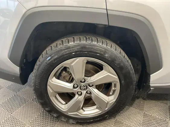 TOYOTA RAV4 V - voiture d'occasion - Photo 25