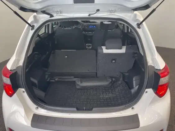 TOYOTA YARIS III - voiture d'occasion - Photo 16