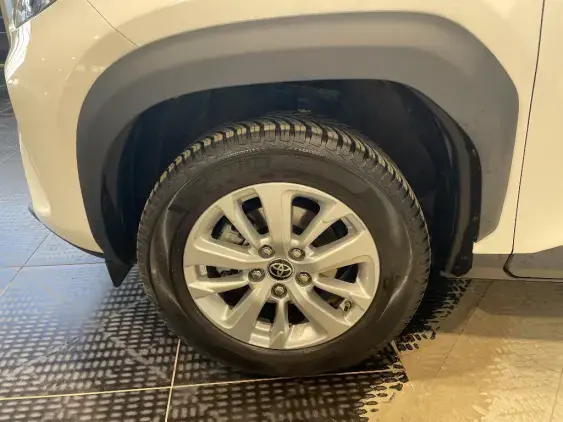 TOYOTA YARIS CROSS I - voiture d'occasion - Photo 23