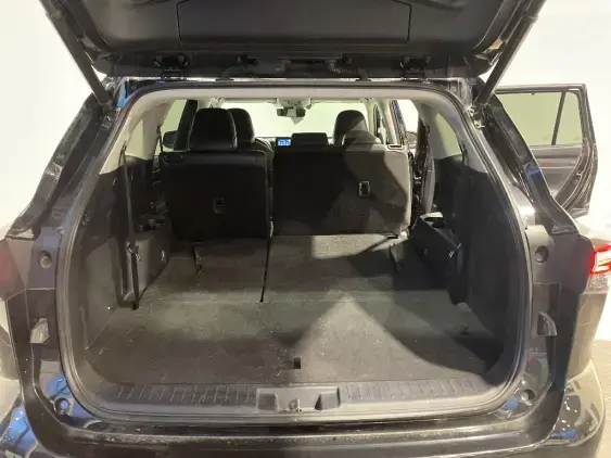 TOYOTA HIGHLANDER - voiture d'occasion - Photo 16