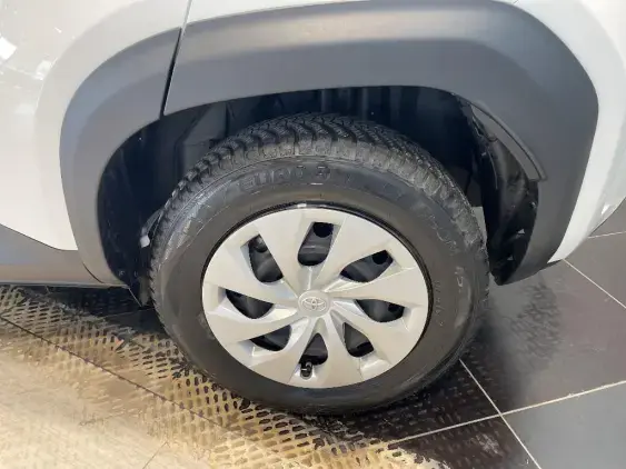 TOYOTA YARIS CROSS I - voiture d'occasion - Photo 24