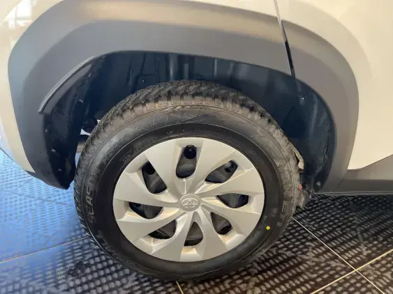 TOYOTA YARIS CROSS I - voiture d'occasion - Photo 25