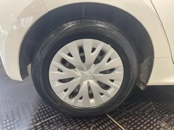 TOYOTA YARIS IV - voiture d'occasion - Photo 25