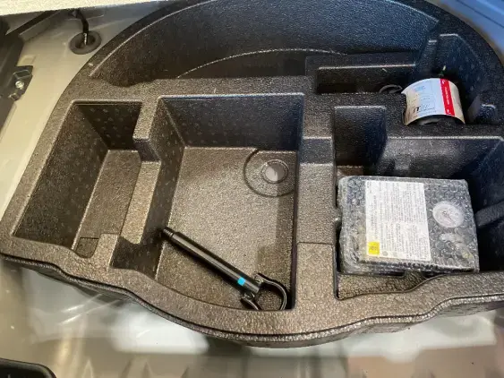 TOYOTA YARIS CROSS I - voiture d'occasion - Photo 17