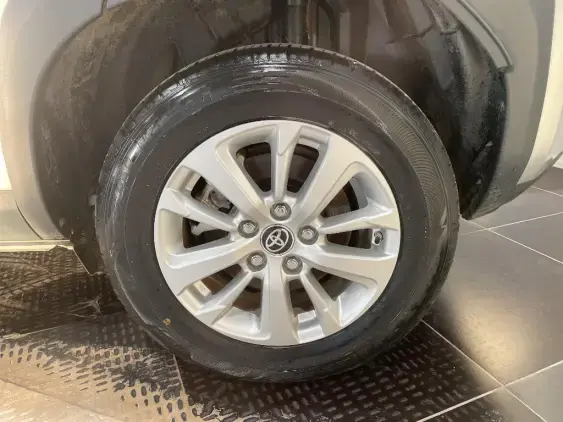 TOYOTA YARIS CROSS I - voiture d'occasion - Photo 24