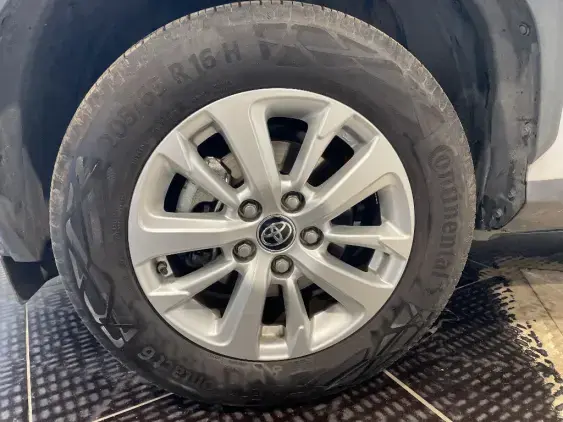 TOYOTA YARIS CROSS I - voiture d'occasion - Photo 23