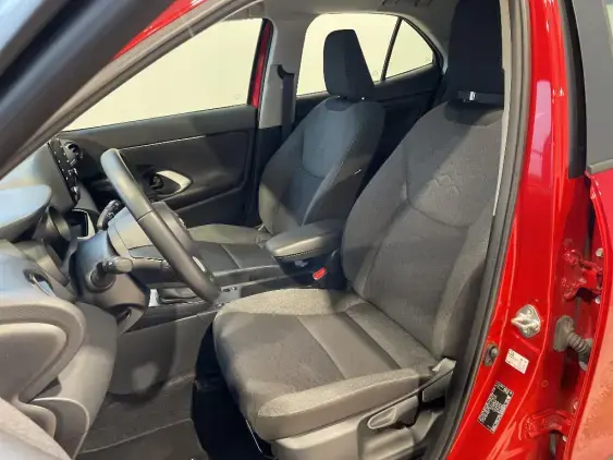 TOYOTA YARIS CROSS I - voiture d'occasion - Photo 18