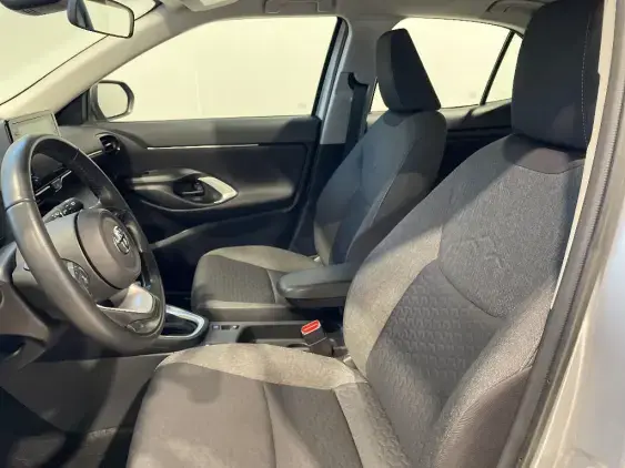 TOYOTA YARIS CROSS I - voiture d'occasion - Photo 18