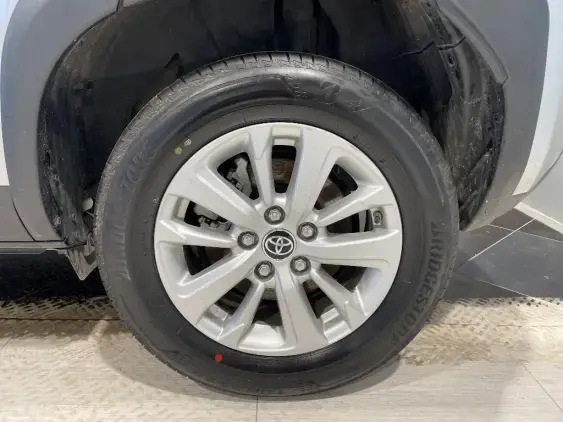 TOYOTA YARIS CROSS I - voiture d'occasion - Photo 24