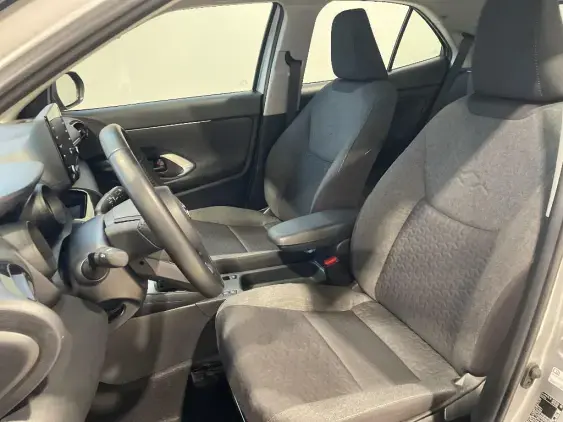 TOYOTA YARIS CROSS I - voiture d'occasion - Photo 18