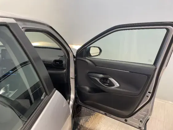 TOYOTA YARIS CROSS I - voiture d'occasion - Photo 20