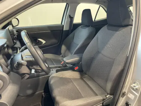 TOYOTA YARIS CROSS I - voiture d'occasion - Photo 18