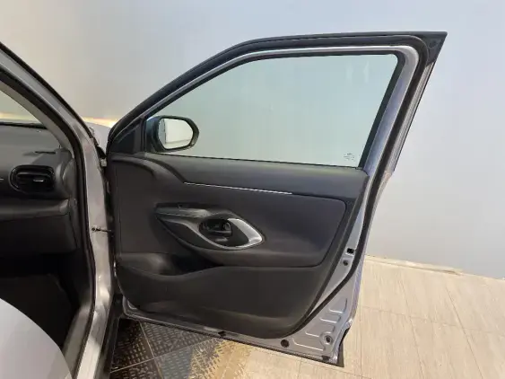 TOYOTA YARIS CROSS I - voiture d'occasion - Photo 20