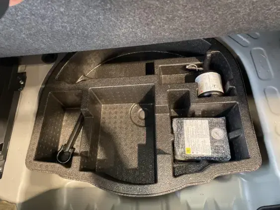 TOYOTA YARIS CROSS I - voiture d'occasion - Photo 17